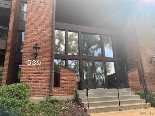 apt-105-539 Coeur De Royale Dr, Saint Louis, MO, 63141-6927 | Card Image