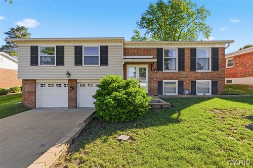 4113 Sunrise Way Drive, St Louis, MO, 63125 | Card Image
