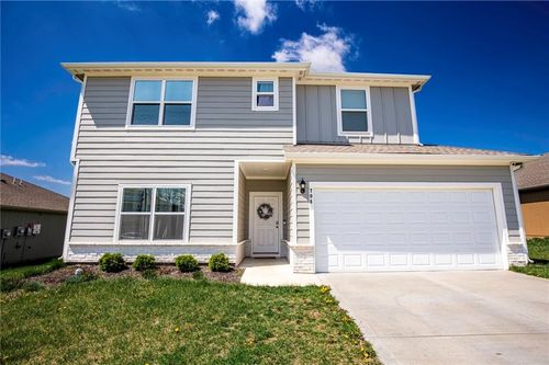 708 Roseberry Dr, Paola, KS, 66071 | Card Image