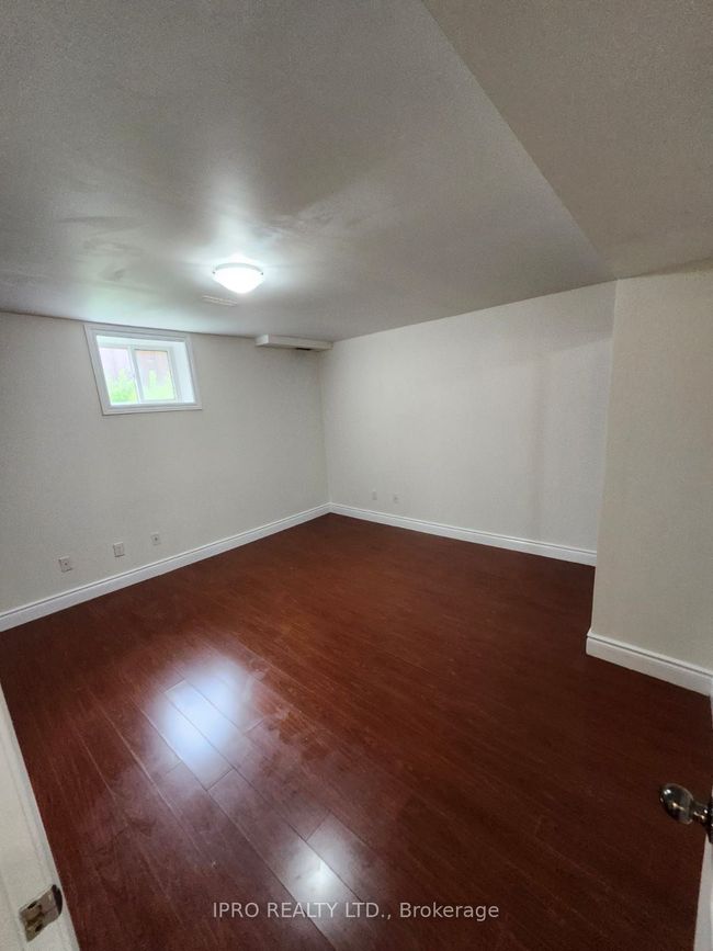 36 Clarion Rd, House other with 2 bedrooms, 1 bathrooms and 2 parking in Brampton ON | Image 13
