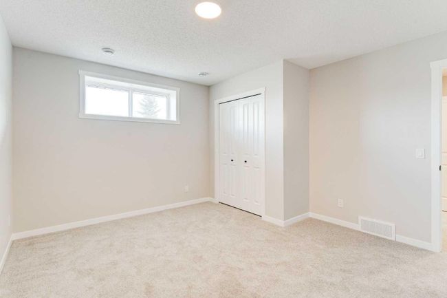337 Sheep River Place, Home with 4 bedrooms, 2 bathrooms and 2 parking in Okotoks AB | Image 35
