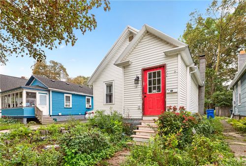 121 Benton St, Rochester, NY, 14620-2423 | Card Image