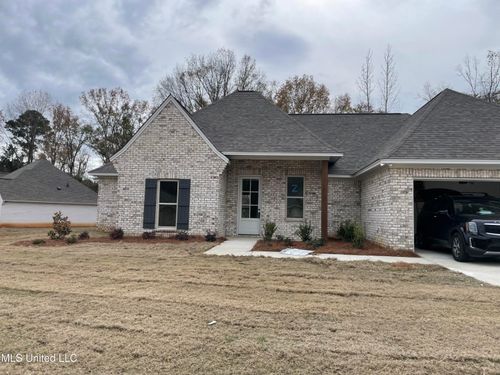 102 Jasmine Cove Dr, Brandon, MS, 39042-1101 | Card Image