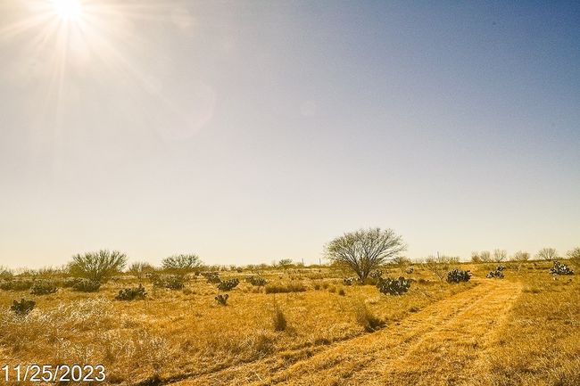 2 Us Hwy 85, Home with 0 bedrooms, 0 bathrooms and null parking in Dilley TX | Image 11