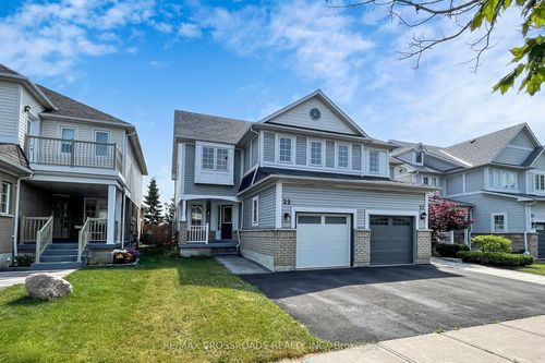 29 Regatta Cres, Whitby, ON, L1N9V2 | Card Image