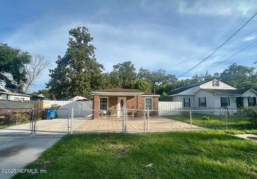 8300 Berry Ave, Jacksonville, FL, 32211-7900 | Card Image