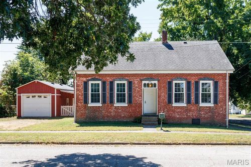 302 E Dee St, Lebanon, IL, 62254-1627 | Card Image