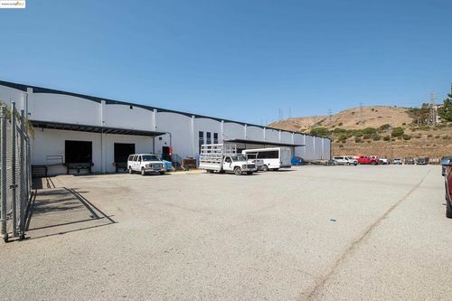 430 Valley Dr, Brisbane, CA, 94005-1210 | Card Image