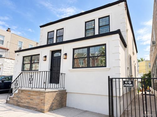 6038 78th Ave, Glendale, NY, 11385-6025 | Card Image