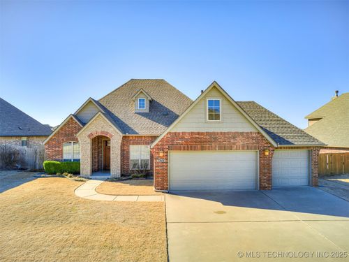 7205 E Memphis Street, Broken Arrow, OK, 74014 | Card Image