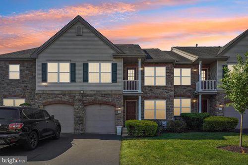 39 Sunrise Ct, Trevose, PA, 19053-6464 | Card Image