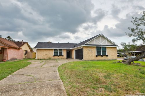 11611 Bowhead Dr, Houston, TX, 77013-4832 | Card Image
