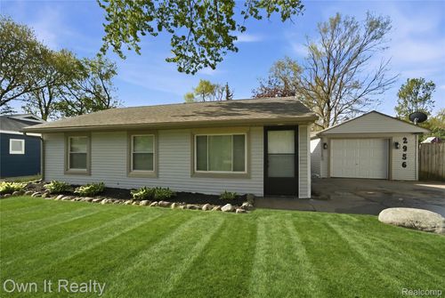 2956 James Rd, Auburn Hills, MI, 48326-2112 | Card Image