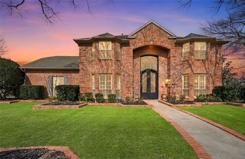 303 Chestnut Cove Cir, Southlake, TX, 76092-5104 | Card Image