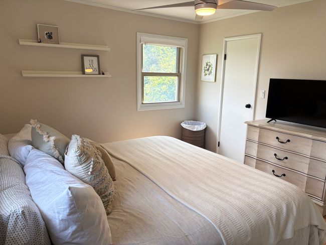 1487 Kathleen Way, House other with 3 bedrooms, 2 bathrooms and 2 parking in Elk Grove Village IL | Image 12