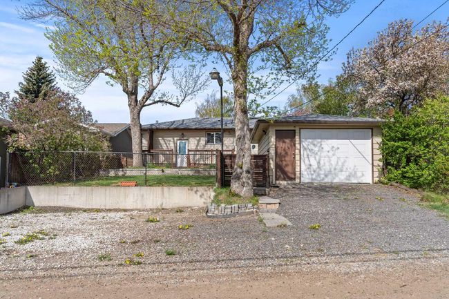 7424 Fleetwood Dr Se, House other with 4 bedrooms, 2 bathrooms and 4 parking in Calgary AB | Image 41