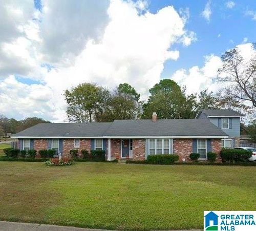 3581 Foxhall Dr, Montgomery, AL, 36111-2216 | Card Image