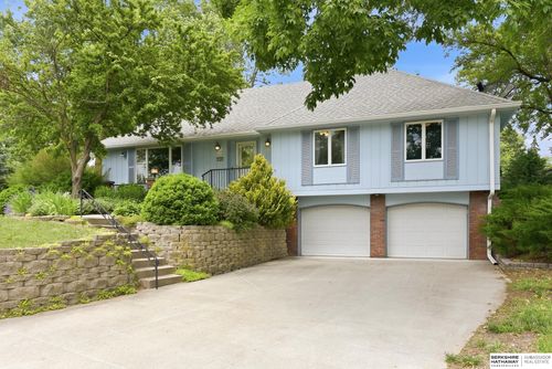 8162 Spaulding Cir, Omaha, NE, 68134-4265 | Card Image