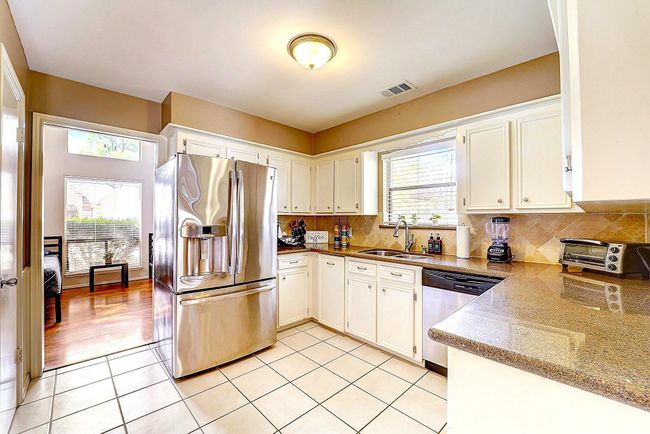 8111 Pine Green Ln, House other with 6 bedrooms, 4 bathrooms and 2 parking in Humble TX | Image 15