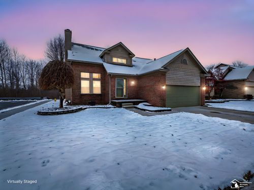 25247 Warren Dr, Flat Rock, MI, 48134-9196 | Card Image