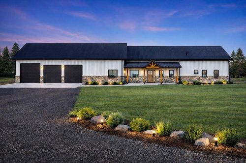 8015 Misty Mountain Rd, Cheyenne, WY, 82009 | Card Image