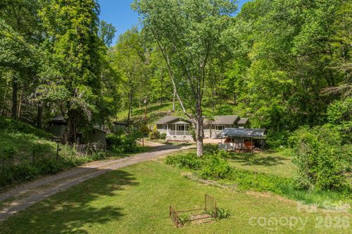 155 Old Starnes Cove Rd, Asheville, NC, 28806-1113 | Card Image