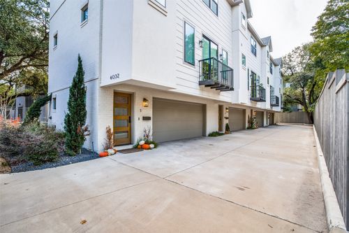 2-4032 Herschel Ave, Dallas, TX, 75219-2930 | Card Image