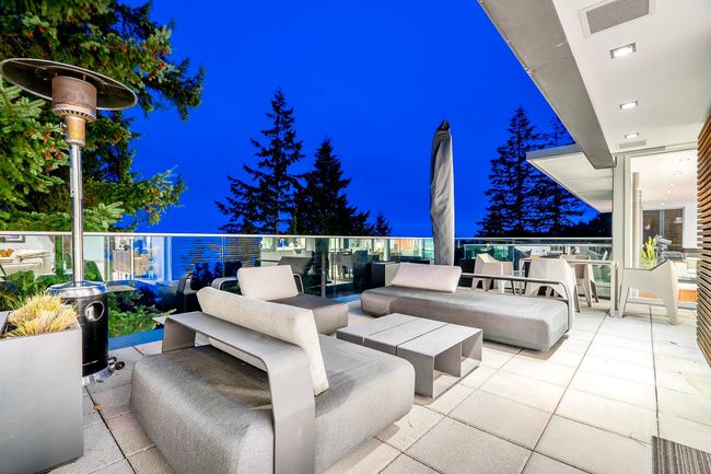 4249a Rockbank Place, House other with 3 bedrooms, 4 bathrooms and 4 parking in West Vancouver BC | Image 18