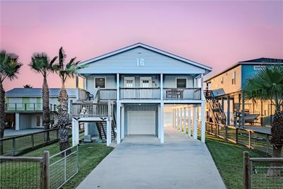 16 Belaire Drive, House other with 3 bedrooms, 2 bathrooms and 4 parking in Rockport TX | Image 1