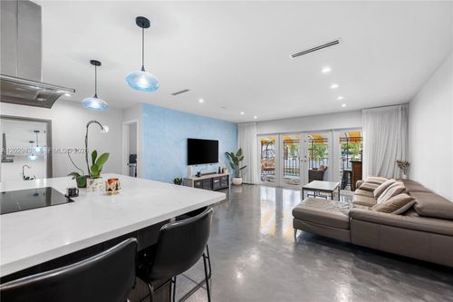 16424-16424 Briar Patch Pl, Miami Lakes, FL, 33014-6090 | Card Image