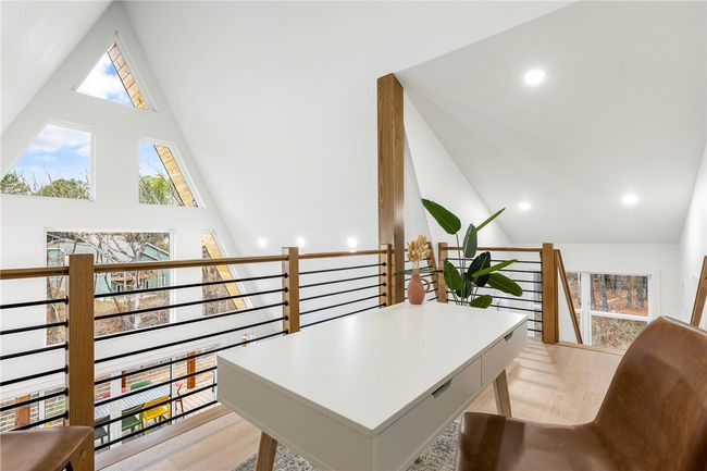 Imagine working from home and enjoying this view. | Image 34