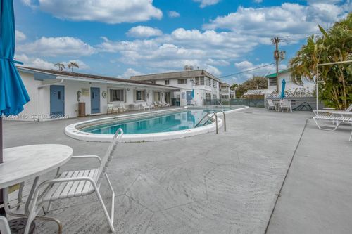 210-2440 Lake Osborne Dr, Lake Worth Beach, FL, 33461-5673 | Card Image
