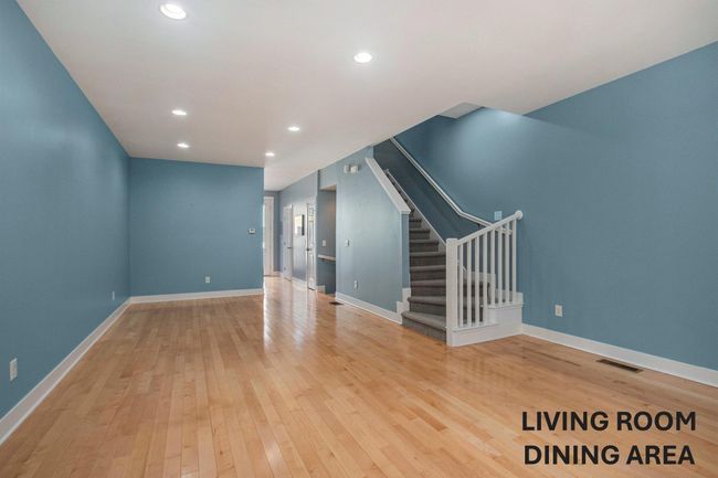 10571 Pinecone Trl, Condo with 3 bedrooms, 3 bathrooms and null parking in South Haven MI | Image 8