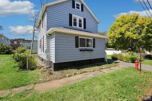 225 Hazelhurst Ave, Syracuse, NY, 13206-2815 | Card Image