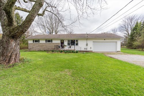 392 Hickory Lane, Washington Court House, OH, 43160 | Card Image