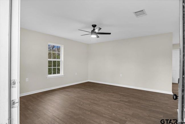804 S Athena St, House other with 2 bedrooms, 1 bathrooms and null parking in Troup TX | Image 10
