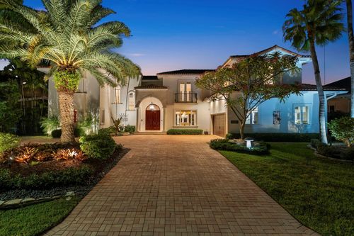 2890 Ne 27th St, Fort Lauderdale, FL, 33306-1913 | Card Image