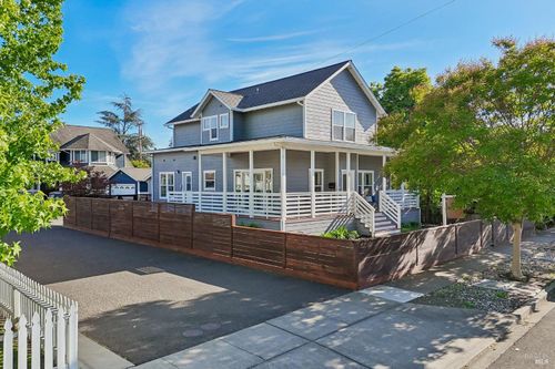 1645 E Street, Napa, CA, 94559 | Card Image