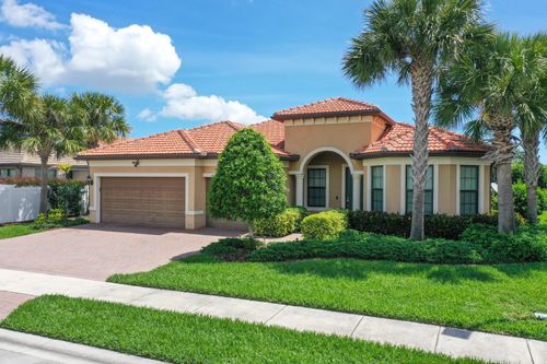 301 Se Huntington Cir, Port St Lucie, FL, 34984-6664 | Card Image