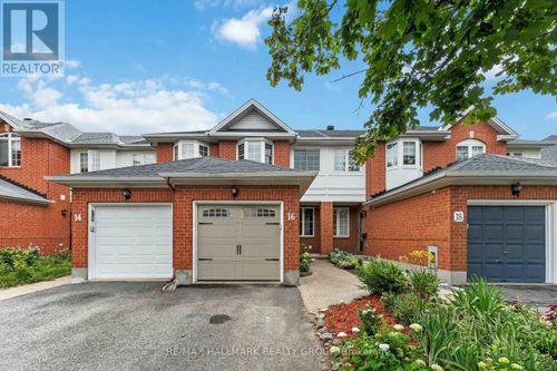 16 Central Park Dr, Ottawa, ON, K2C3Z9 | Card Image