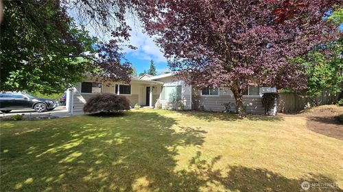 14720 78th Ave Ne, Kenmore, WA, 98028-4629 | Card Image