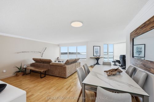 608-185 Ontario St, Kingston, ON, K7L2Y7 | Card Image