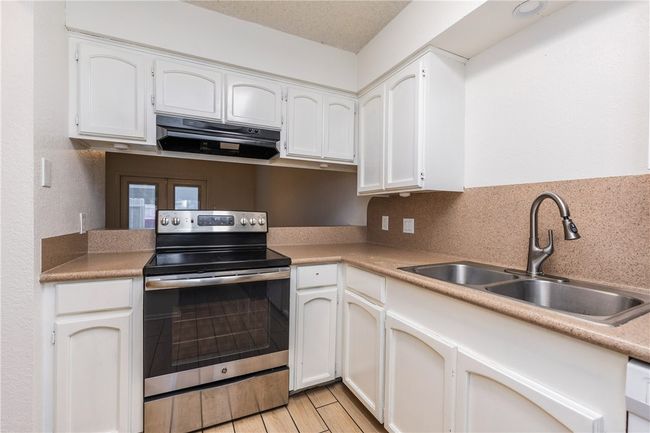 APT-40 - 13656 Teague Ln, Townhouse with 2 bedrooms, 2 bathrooms and 2 parking in Corpus Christi TX | Image 8