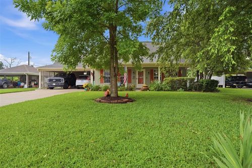 129 Vanessa Ave, Lake Charles, LA, 70605-6943 | Card Image