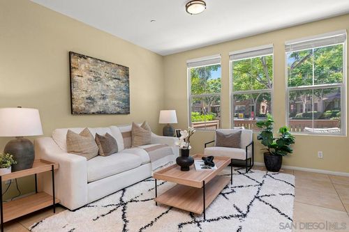 71-10689 New Grv, San Diego, CA, 92130-4909 | Card Image