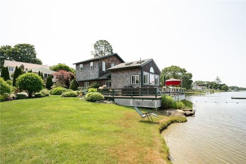 23 Wilson Dr, Narragansett, RI, 02882-1605 | Card Image