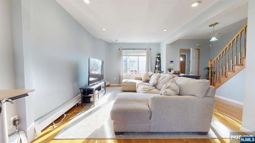 29 Long Ave, Hillside, NJ, 07205-2347 | Card Image