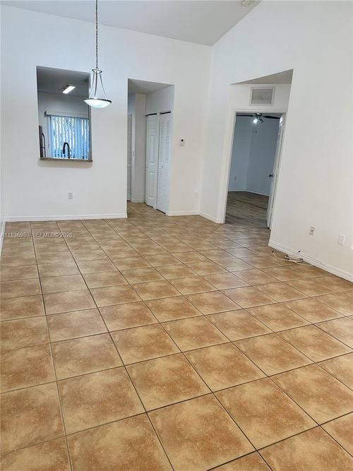 apt-302-6706 Sw 115th Ct, Miami, FL, 33173-4849 | Card Image