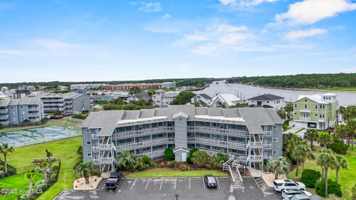 203d-200 Virginia Ave, Carolina Beach, NC, 28428-5815 | Card Image