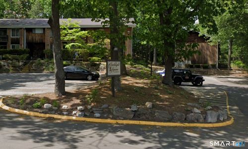 98-200 Woodmont Ave, Bridgeport, CT, 06606-2711 | Card Image